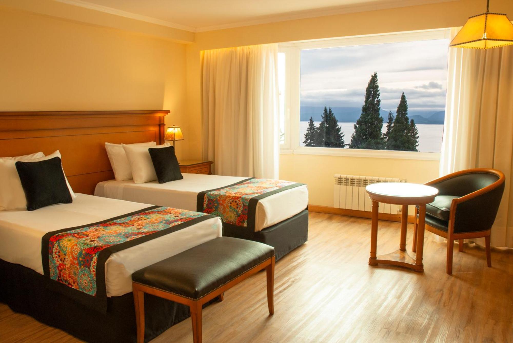 Huinid Bustillo Hotel & Spa San Carlos de Bariloche Exterior photo